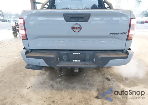 2024 Nissan Frontier Pro-4X 4X4 z USA, uszkodzony, nr VIN 1N6ED1EK3RN646639